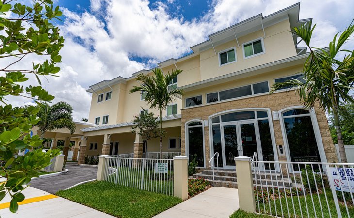 micasa-senior-living-33024