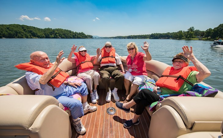 runk-pratt-at-smith-mountain-lake-24101-1368334_3
