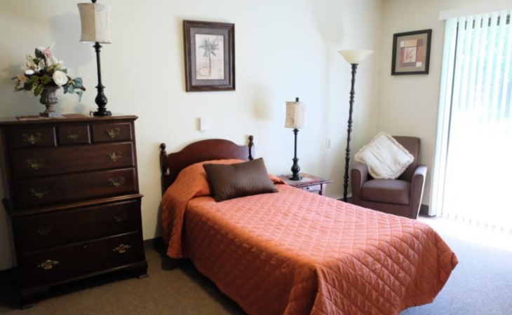 country-club-manor-95608-1369136_5