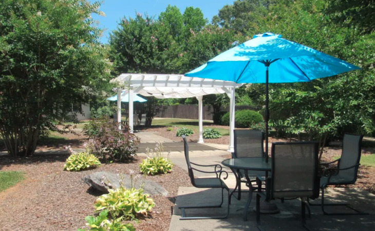 christian-assisted-living-37604-1369655_2