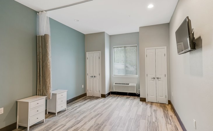 senior-point-assisted-living-33614-1369775_2