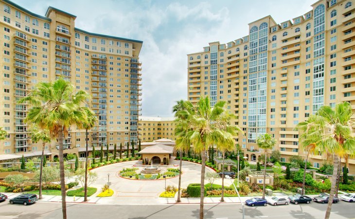 vi-at-la-jolla-village-92122-136_1