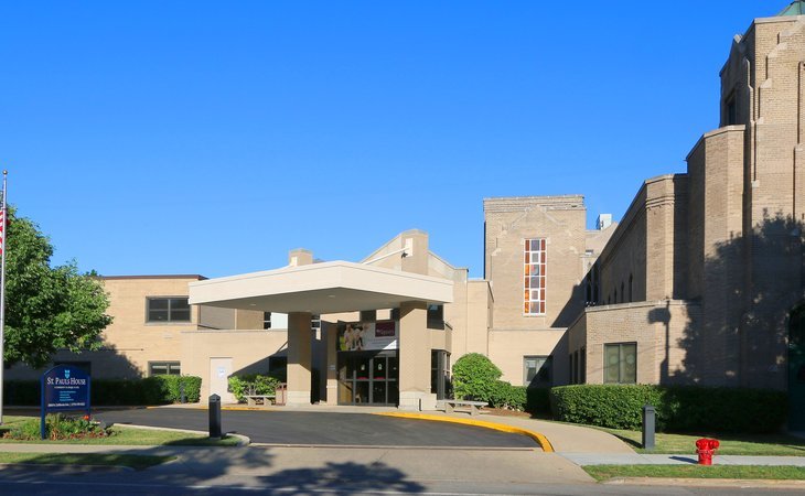 paul-house-health-care-center-60618