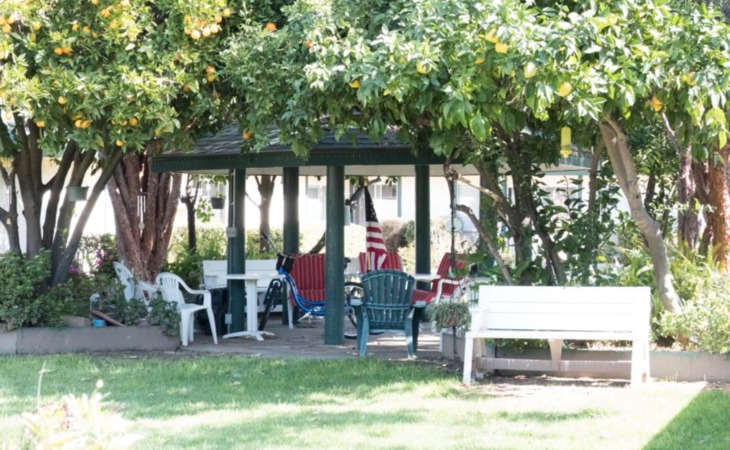 walnut-house-95608-1370726_8