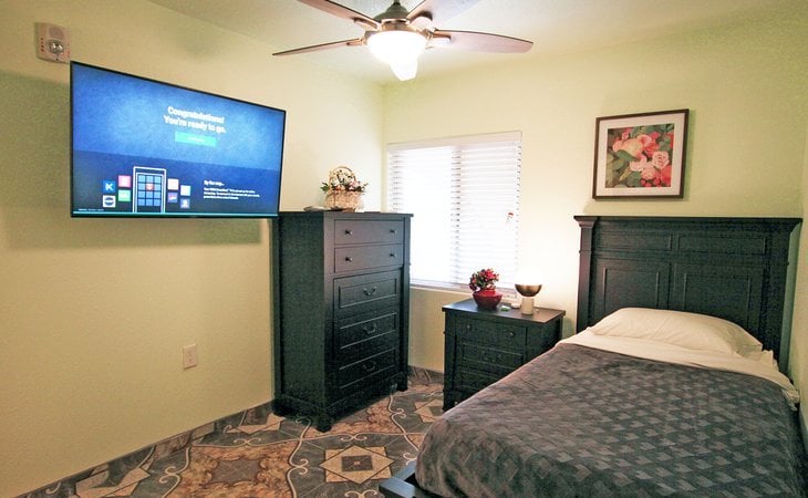 lovin-touch-assisted-living-85051-1371397_9