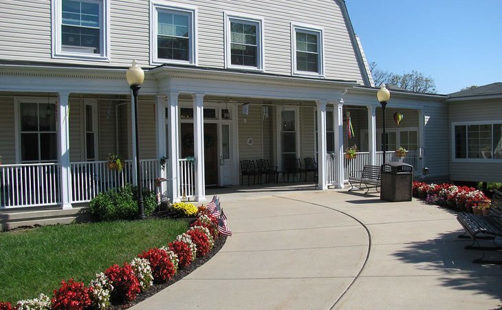 peace-gardens-assisted-living-21228