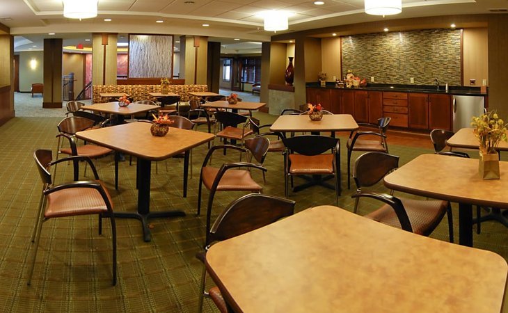 the-glenn-of-minnetonka-55345-1372119_2