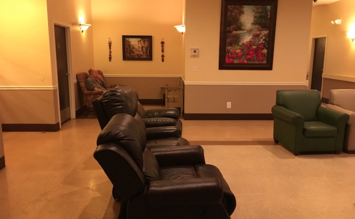 the-broadmoor-assisted-living-community-34982-1372456_3