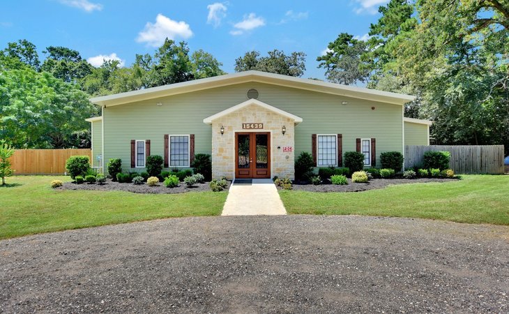 countryside-manor-assisted-living-77303