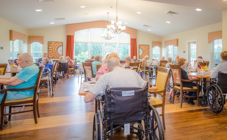 heather-glen-senior-living-18104-1372702_4