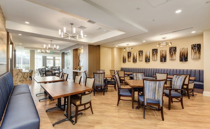 elegance-at-dublin-94568-1372725_10