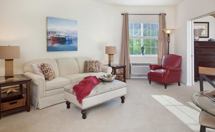 american-house-stuart-lodge-34994-1372774_7