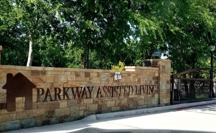 parkway-assisted-living-78228