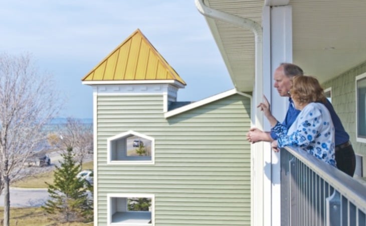 aurora-senior-living-49686