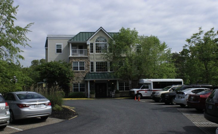 kris-leigh-assisted-living-closed-21146