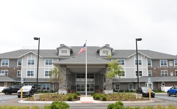 rolling-hills-retirement-community-48390-1373834_1