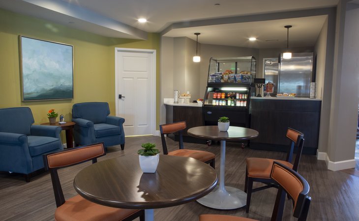 the-landing-on-dundee-senior-living-60090-1373840_7