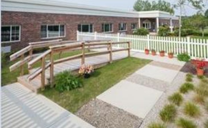 elaine-center-at-hadley-01035