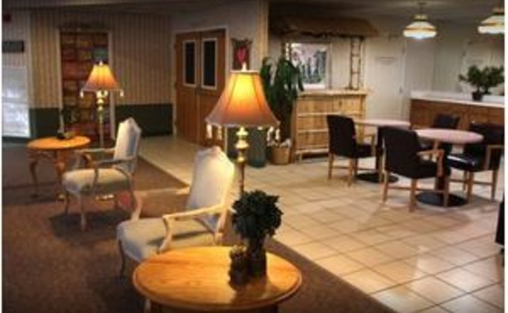 gladeview-rehabilitation-health-care-center-06475-1379418_9