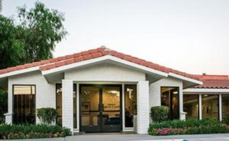 valencia-gardens-health-care-center-92506-1380959_2