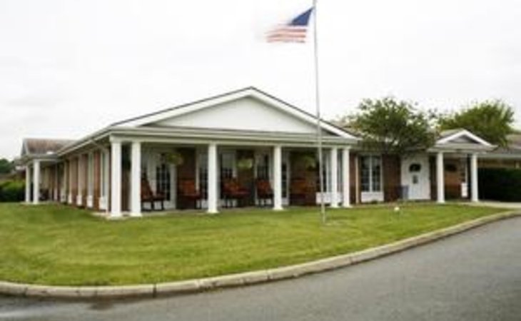 walnut-manor-care-cente-92802-1388504_2
