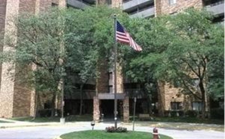 national-church-residences-wayne-tower-apartments-48184-1390114_1