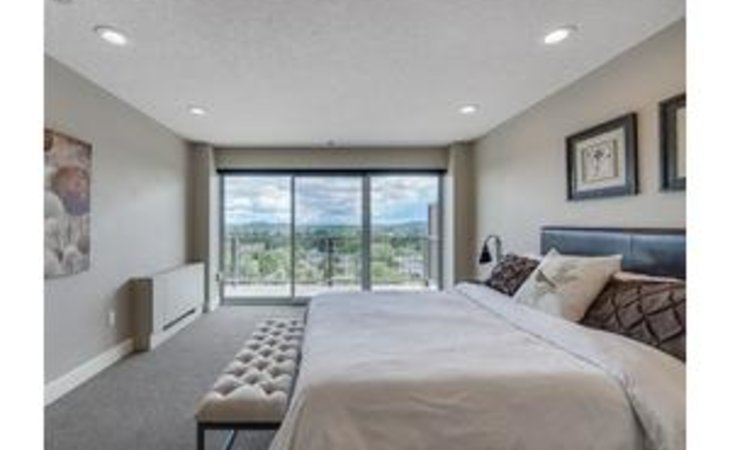 holladay-park-plaza-97232-1390472_17