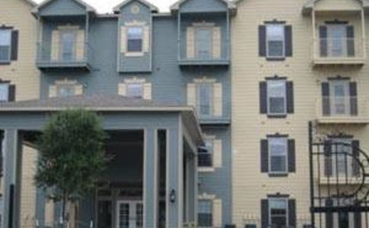 oak-tree-manor-apartments-77035