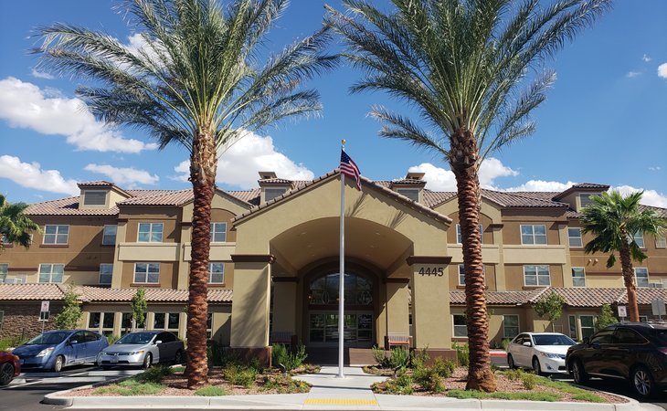 red-rock-pointe-retirement-community-89147