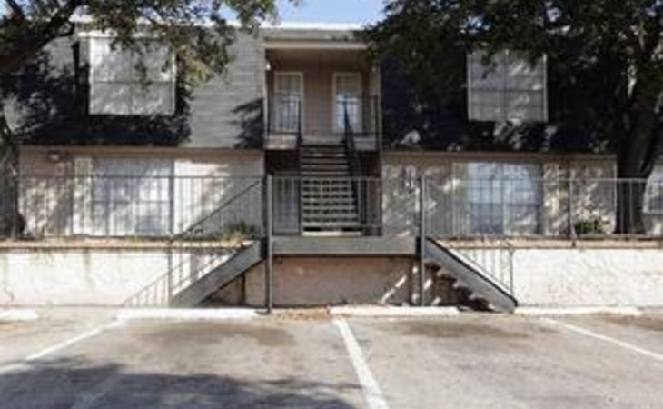 santa-fe-trails-apartments-75231
