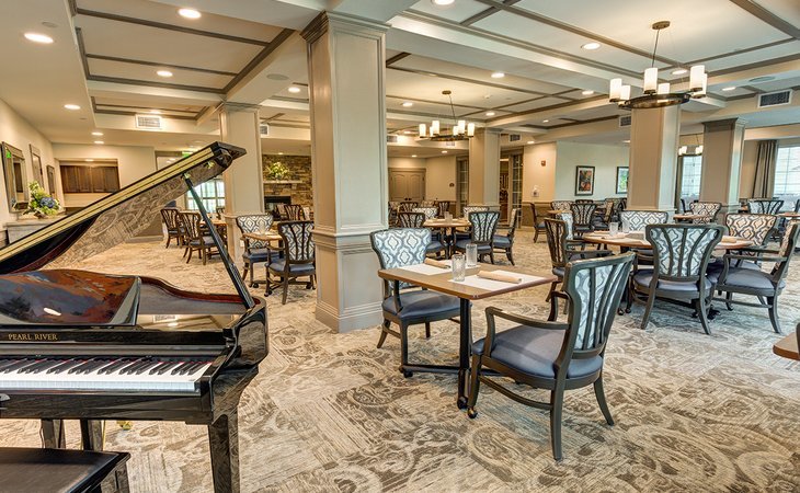 independence-village-of-zionsville-west-46077