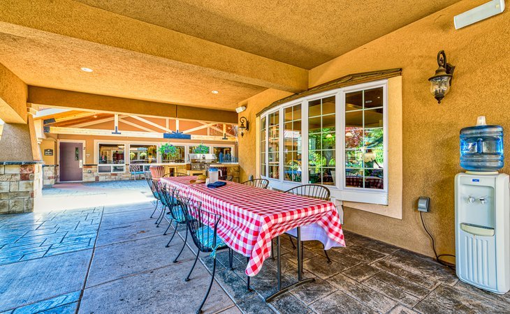 courtyard-at-coeur-d-alene-83814-1419635_9