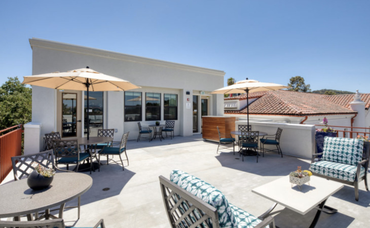 elegance-hamilton-hill-94949-1419761_4