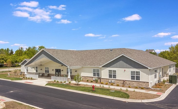 the-heathers-senior-homes-of-lake-in-the-hills-60156