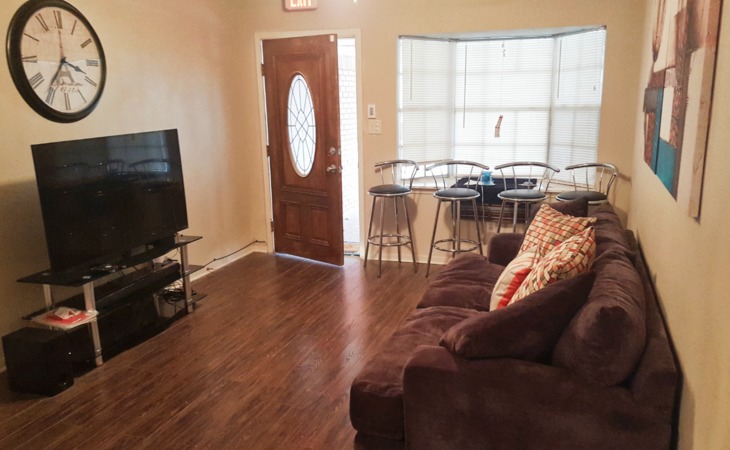 aunt-gray-homes-77050