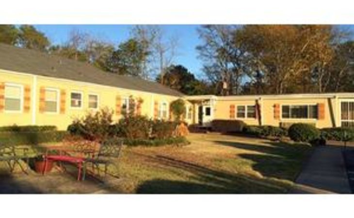 terrace-oaks-care-rehabilitation-center-35020-1420731_2