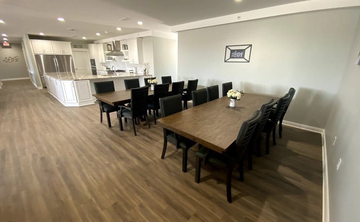 two-hearts-homes-for-seniors-46356-1428808_4