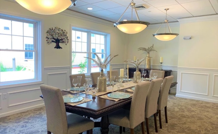 giving-tree-senior-living-01826-1429340_2
