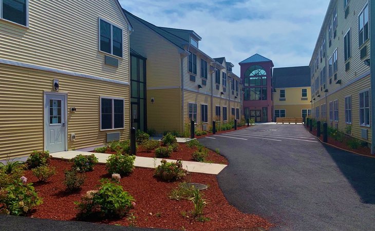 giving-tree-senior-living-01826-1429341_10