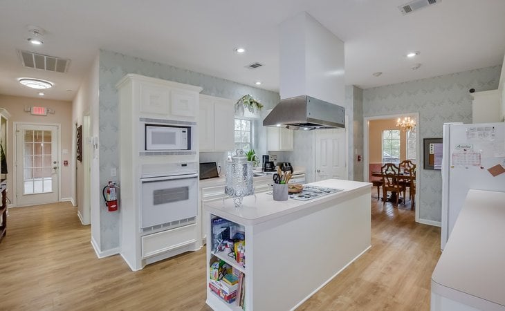 village-care-homes-stephen-f-austin-77302-1429593_5