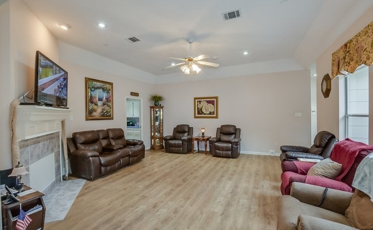 village-care-homes-stephen-f-austin-77302-1429593_6