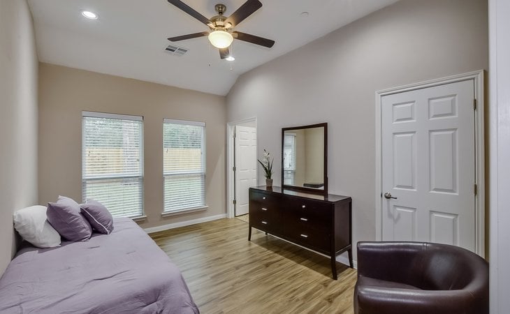 village-care-homes-stephen-f-austin-77302-1429593_8