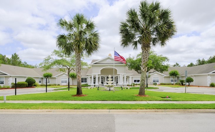 grand-villa-of-palm-coast-32164