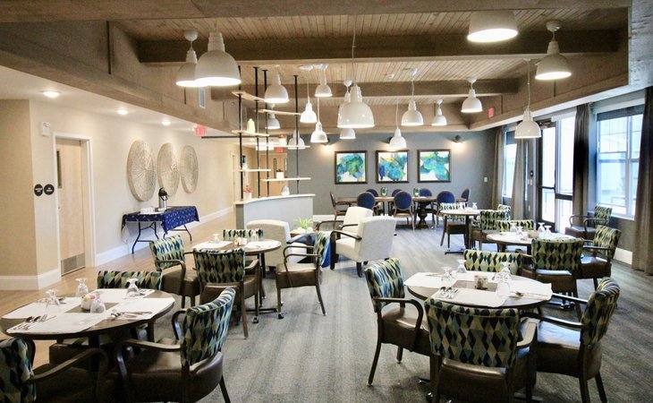 charter-senior-living-of-oak-openings-43560-1430339_7