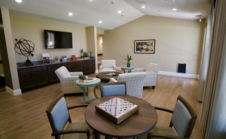 charter-senior-living-of-oak-openings-43560-1430339_8