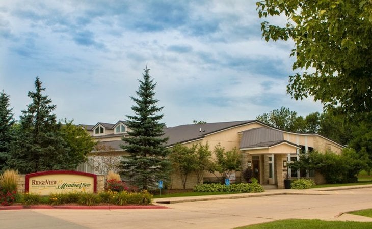 the-views-senior-living-of-cedar-rapids-52405