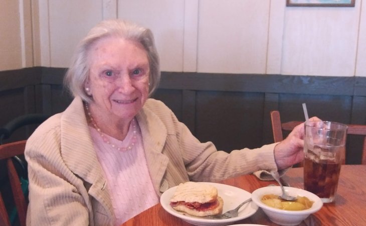 hearts4home-caregiving-28117-1430534_2