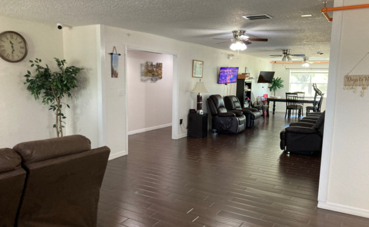 rose-s-terrace-34744-1430740_3