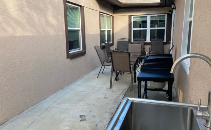 rose-s-terrace-34744-1430740_4