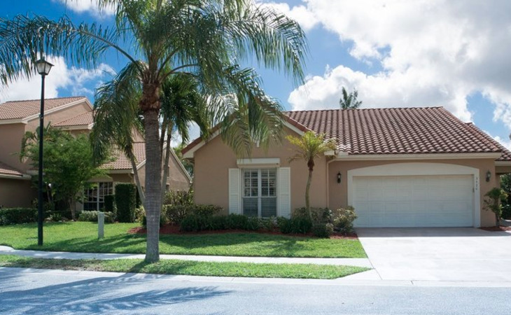 royal-living-at-coconut-creek-33073